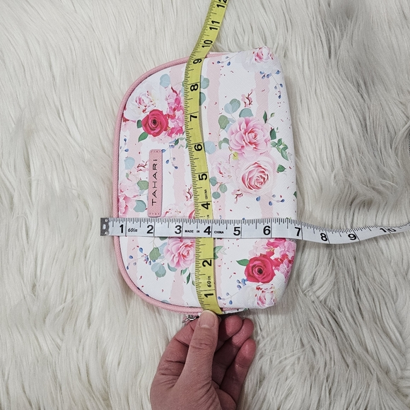 Tahari travel cosmetic bag set new - Picture 8 of 12